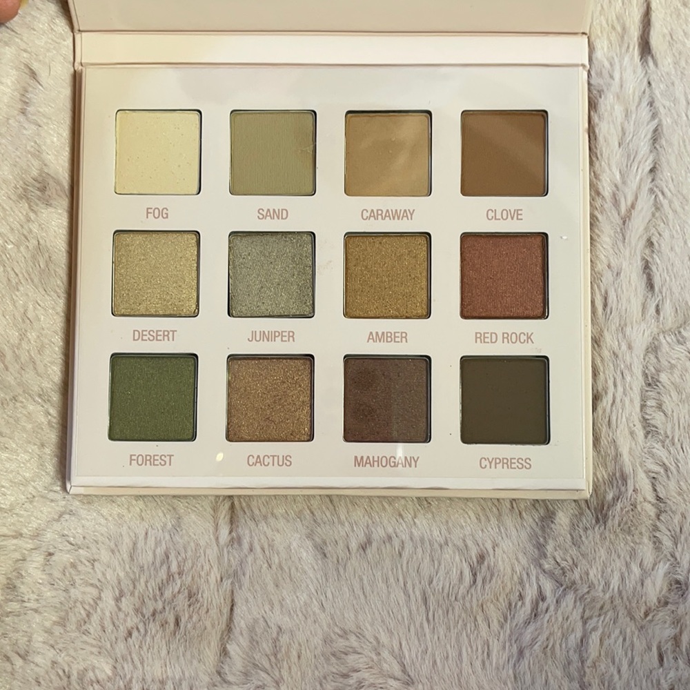 Arbonne Eye Shadow Palette